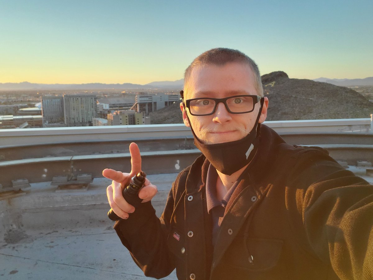 RealLonelybiker's tweet photo. Hope everybody has an awesome Wednesday!
Peek the new hair cut, whatcha think? 
Can't get over this rooftop view, almost makes this job totally worth it.
Stream tonight, maybe Warzone, we need some dubs on the island! 

#view #WednesdayMotivation #bigsynfamily https://t.co/0VXYxQLYfl