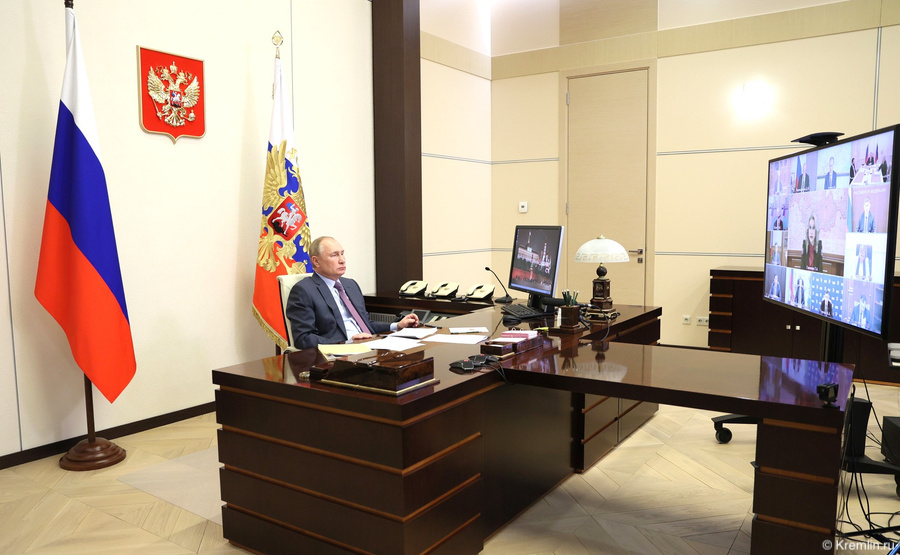lifenews_ru's tweet photo. Путин: "У России есть конкурентные преимущества в майнинге криптовалют" — https://t.co/FExHyWUx04 https://t.co/w8qPnIbEAj