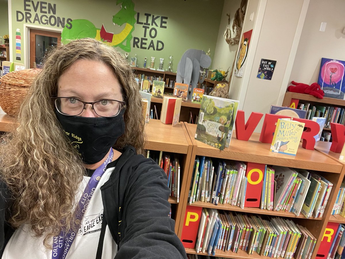 MrsTDoering's tweet photo. It’s #LibraryShelfieDay and I am so lucky to work in the media center! I love and will always love picture books! @CDLocps #OCPSreads #ARSreads https://t.co/WLEAF9aMyJ