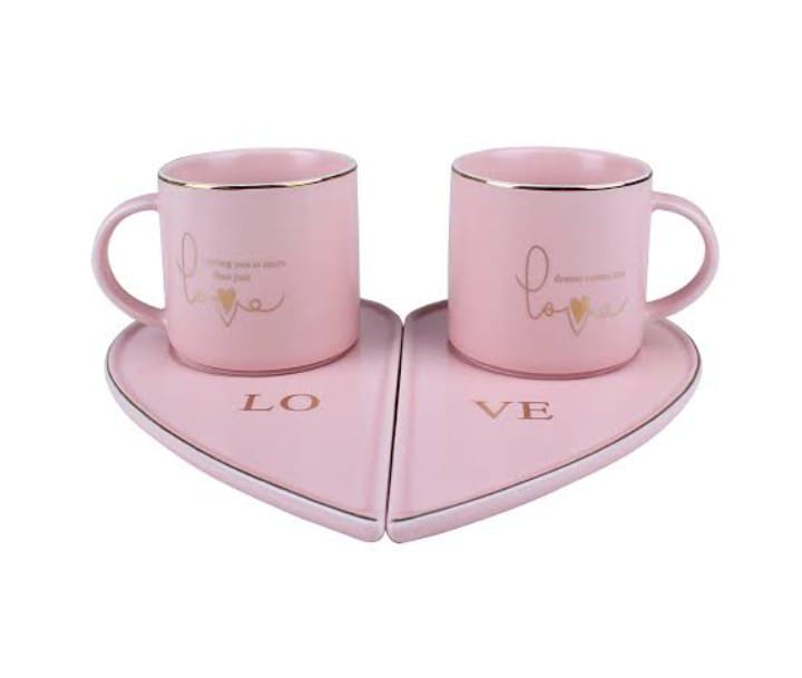 Kahve ile aşk yaşadıgım dogrudur seviyorum işte şunlar bakya sevilmezmi ama birleşen kalbimi alacam sizleri 💋💋