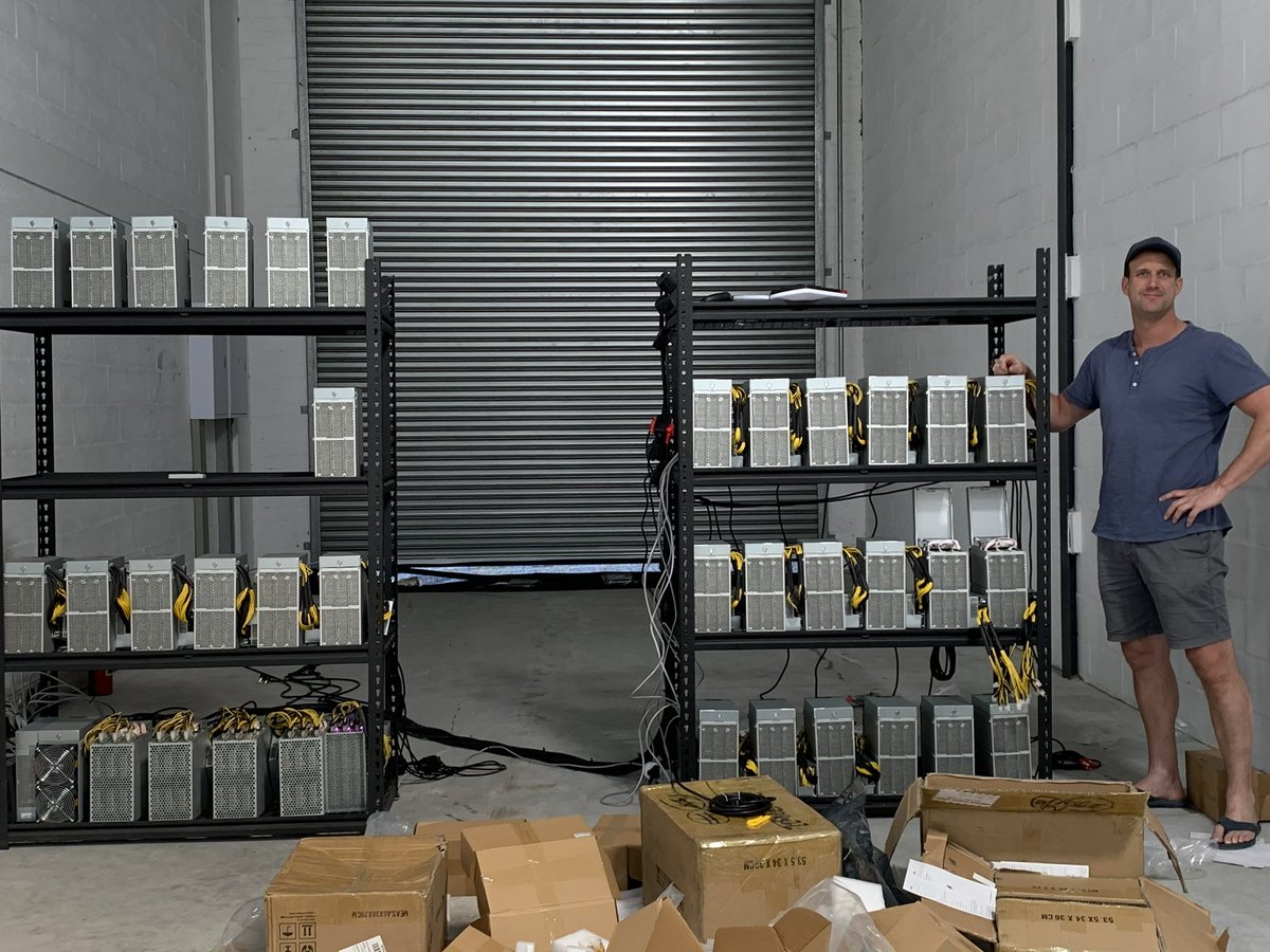 Andrew_8t20's tweet image. Dec 2020 - I moved my babies out of home, and they multiplied. Hard Lessons: basic roof extraction is not sufficient to dissipate heat. Wrong location choice, the environment was not clean enough, 125A in the DB, does not mean 125A from utilities 🤦🏼‍♂️ #cryptomining