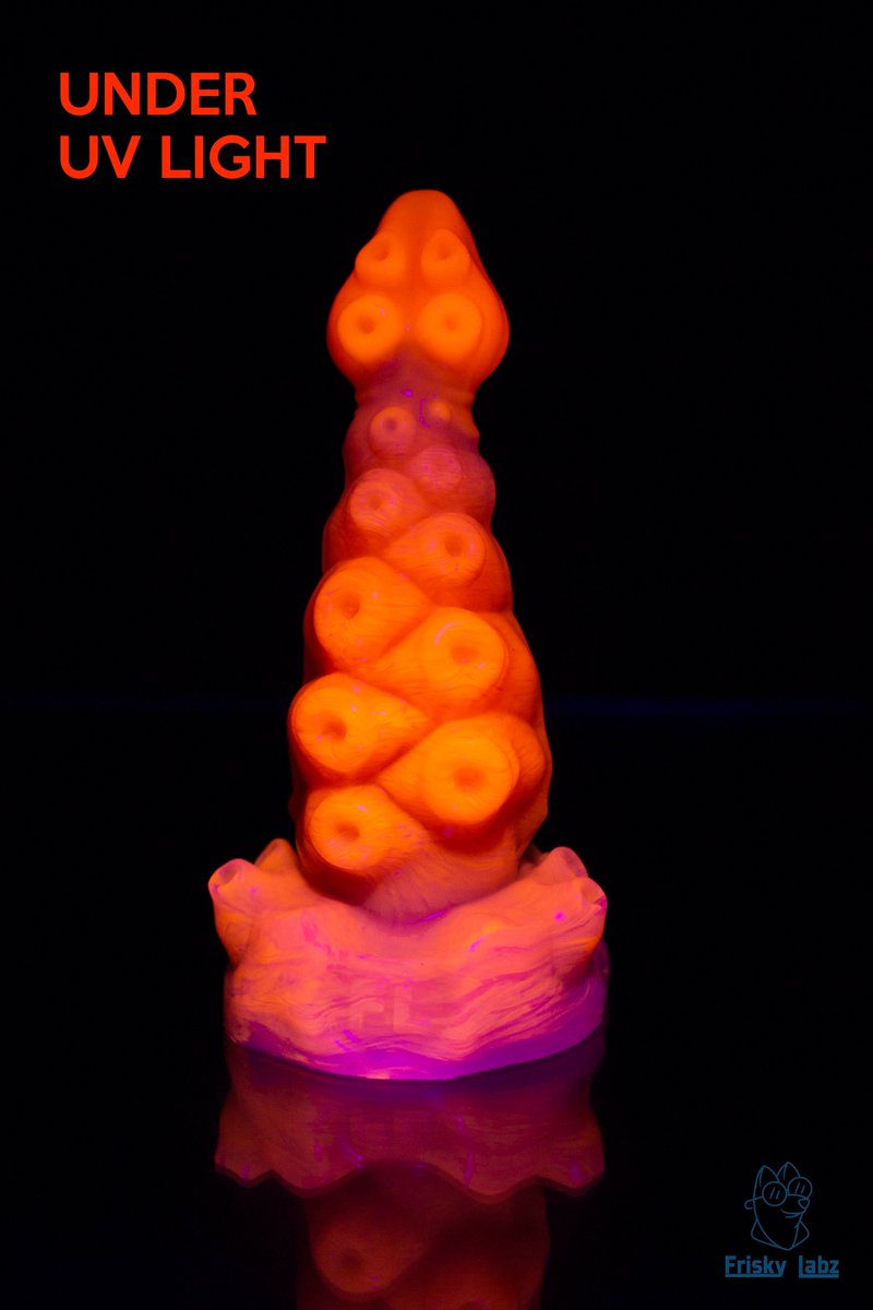 FriskyLabz's tweet photo. Morning dose of glowing dong~
#Squide https://t.co/cFU3Jp67Px