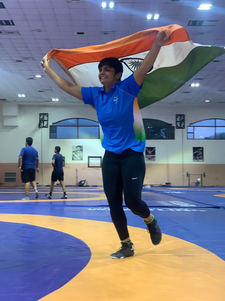 OLYSonam's tweet photo. म���रा भारत महान।आइये हम सब साथ मिलकर अपने भारत को और बेहतर बनाए॥गणतंत्र दिवस के अवसर पर, में अपने सारे भारतवासियों को शुभकामनाएं देना चाहूँगी॥जय हिन्द।वंदे मातरम्॥
India🇮🇳 is the best. Let us all strive together make our India even better
Wishing all Indians a Happy Republic Day🇮🇳 https://t.co/FL6yhvmoKi