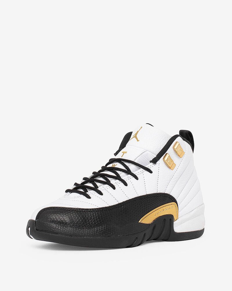SNKR_TWITR tweet media