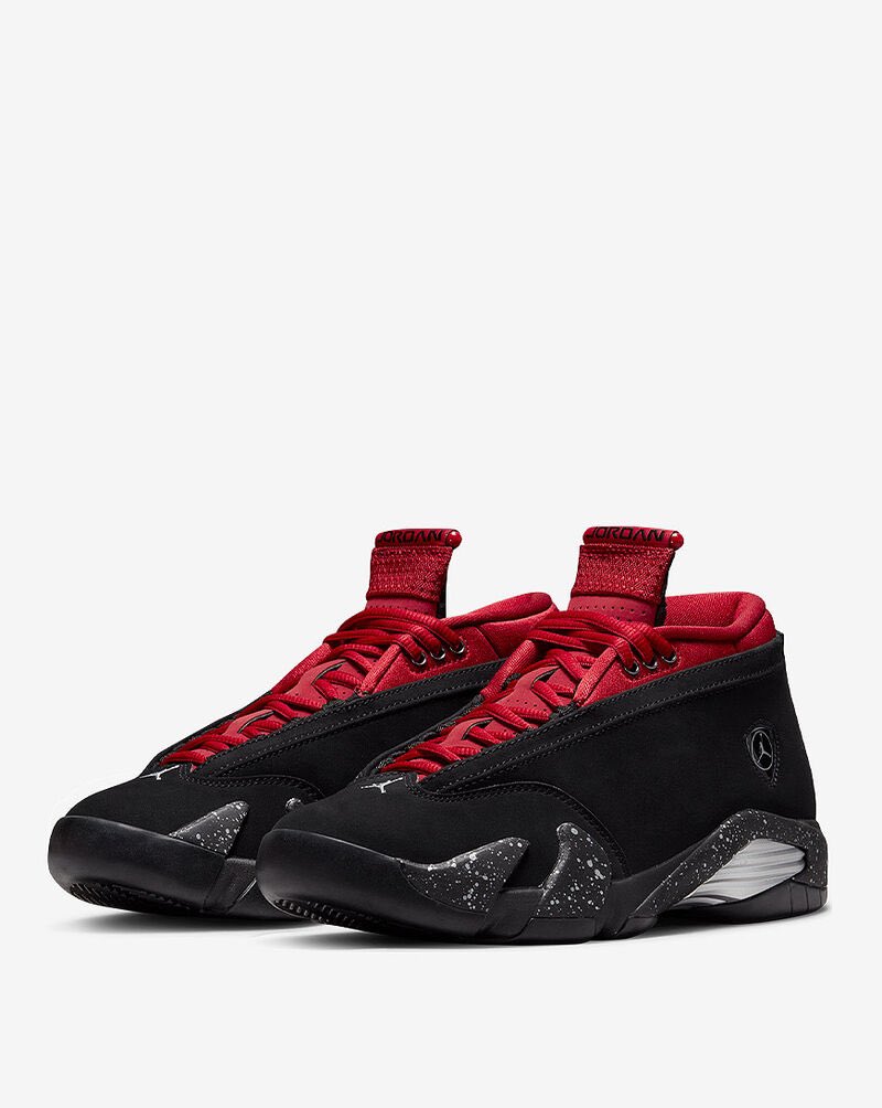 SNKR_TWITR tweet media