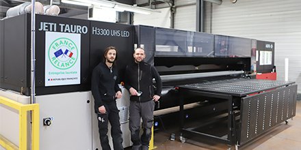 FR |  Grâce à France Relance, Prismaflex a pu investir dans une nouvelle machine d’impression, qui s’inscrit pleinement dans la politique RSE forte du groupe ! Pour plus de détails 👉bit.ly/3Hgga1u

EN | 👉bit.ly/3rV8QC6

#rse #print #france