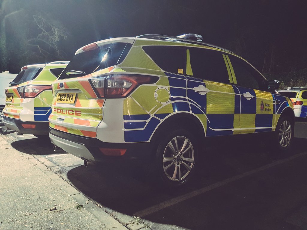 KentSpecials's tweet photo. Vehicle spotted by #SCDOGS down the #M2 at speeds of approximately 130mph. After failing to stop #teamwork with @KentPoliceSwale #CSU we engaged in a pursuit, driver tried running but was swiftly caught.

Dangerous driving 
Fail to stop
Positive for cocaine 

#byebyelicence

TB https://t.co/m5MCUw5KoD