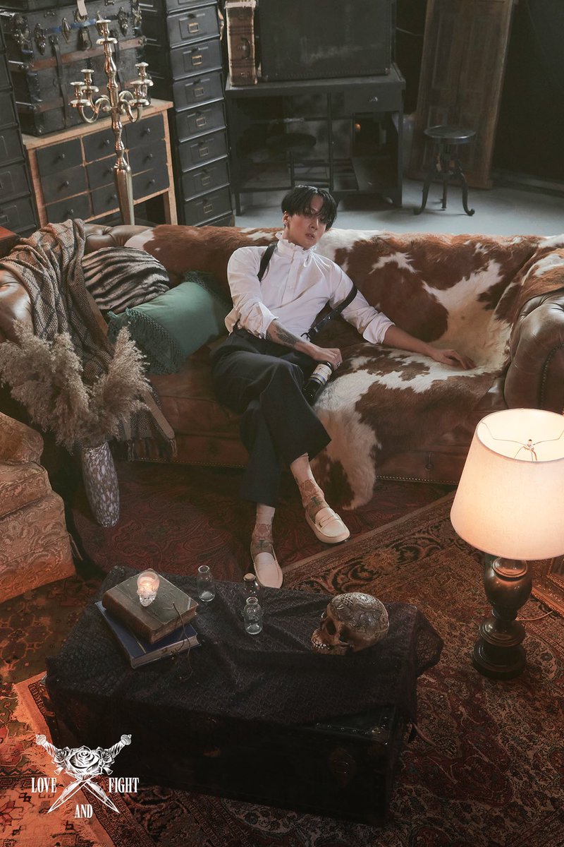 GROOVL1N_GTCK's tweet photo. [#RAVI]
라비(RAVI) 2ND LP [LOVE&amp;FIGHT] 
CONCEPT PHOTO 2❤⚔🖤

#라비 #LOVEandFIGHT
2022.02.08.6PM #COMINGSOON https://t.co/JKo4LK3Ahp