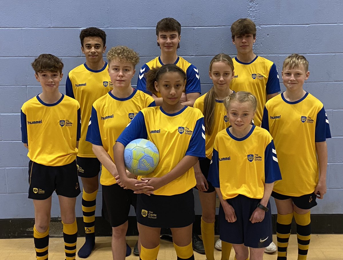 CastlePe's tweet photo. A huge thank you to @HarrisSportsLt1 for supplying our new football shirts. Yesterday our football captains got to put them on for the first time #beinspired https://t.co/AMm15eXbqW
