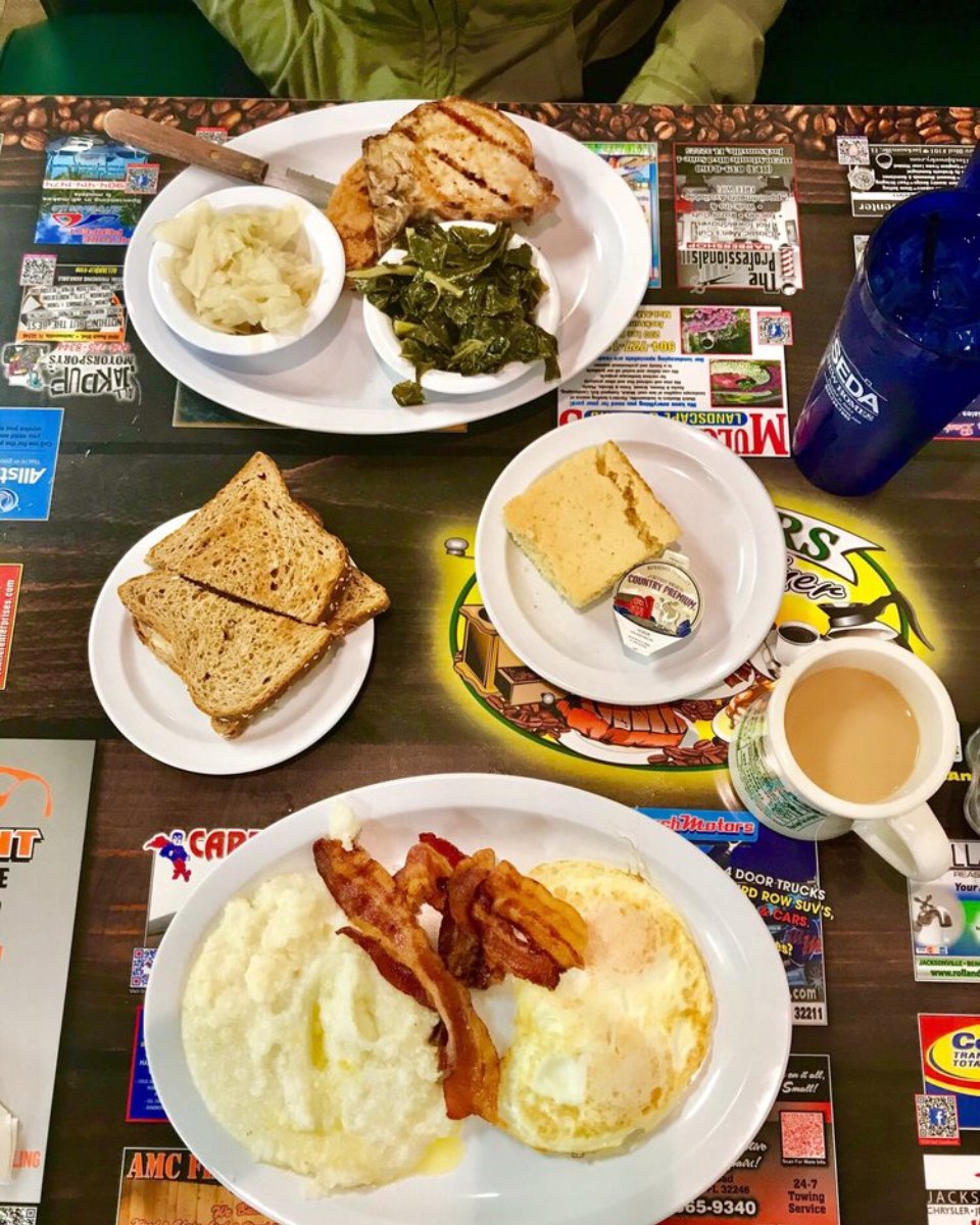 Grinders American Diner (GrindersAMDiner) Twitter