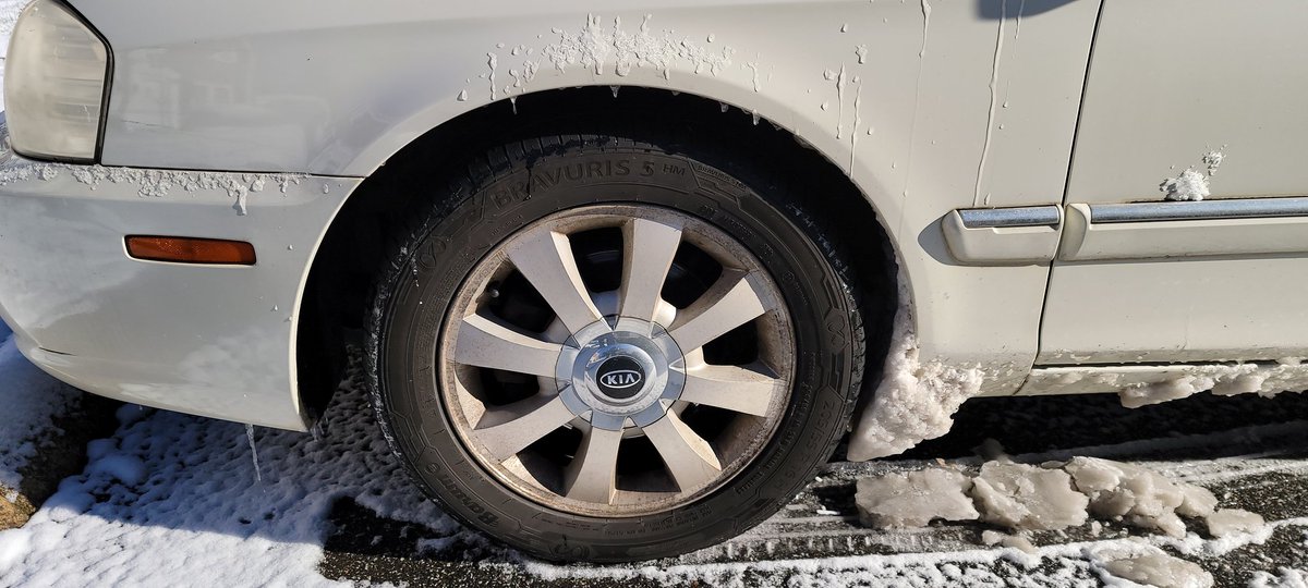 ChetDaddyDesign's tweet image. I could really use the help. I wrecked my car in the snow this weekend. Anything will help. They are saying it's going to cost over $1000. Most likely a cracked axle or inside fender. 😭 $chetdaddy