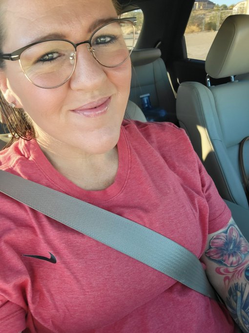 Headed to my first of I'm sure many plastic surgeon consultations. Phoenix I'm going to be up in you<a href="/tag/weightlossjourney"class="tags"><span>#weightlossjourney</span></a><a href="/tag/plasticsurgery"class="tags"><span>#plasticsurgery</span></a><a href="/tag/wls"class="tags"><span>#wls</span></a><a href="/tag/tummytuck"class="tags"><span>#tummytuck</span></a>