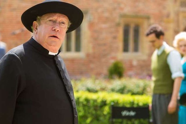 Former BBC Editorial Director Roger Mosey explains why he thinks the BBC should cut daytime dramas like Father Brown

radiotimes.com/tv/drama/bbc-l…