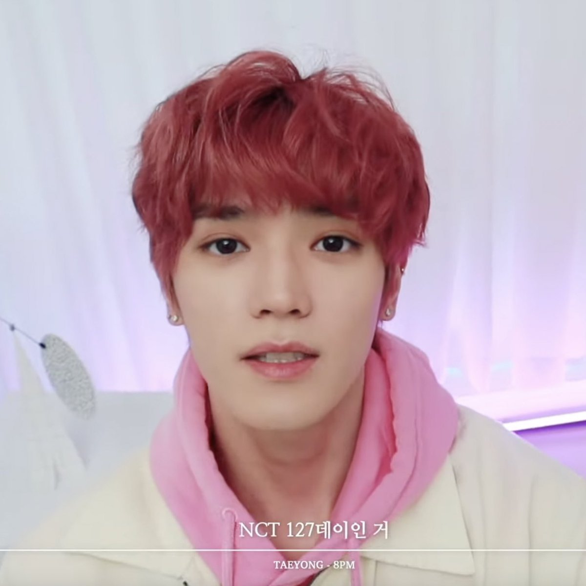 LTYFEED's tweet photo. 🍓🍓🍓

#TAEYONG #태용 https://t.co/ODjUs4wLRN