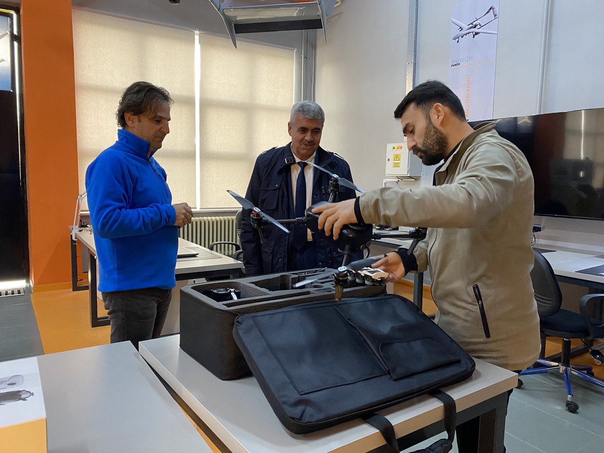 AksuMtal's tweet photo. Çok değerli büyüğüm ,saygı duyduğum Döşemealtı İlçe Milli Eğitim Müdürü sayın 
SÜLEYMAN GÖKÇEN,
İHA AR-GE merkezimizi ziyaret etti. https://t.co/eg1X9yd0zl