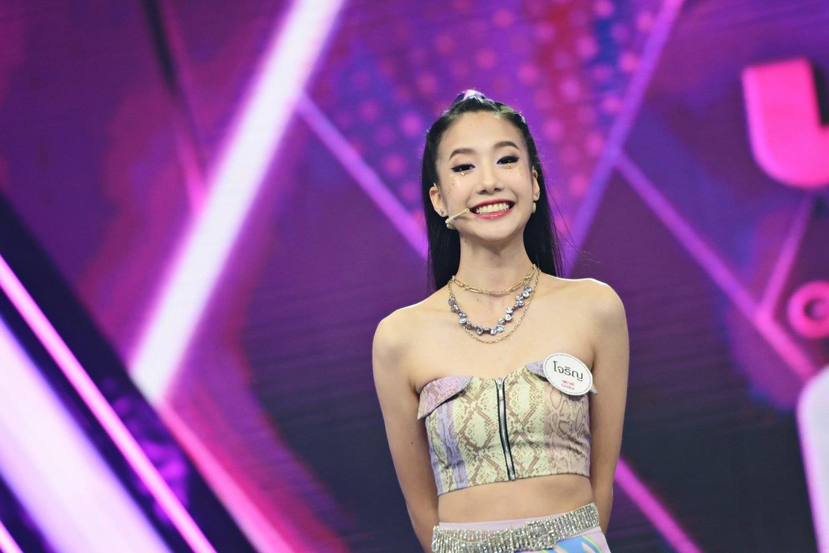 on__mineminddd's tweet photo. คิดถึงยูนิต "จริงๆมันก็ดี" เหมือนกันนะะะ ขึ้นต้นด้วยร้องรวม แล้วมาท่อนเดี่ยวมายด์ ตีหัวเข้าบ้านจริงๆ แร็ปโจก็ตราตึง ท่อนเดี่ยวก้วยก็โคตรเฉิดฉาย ไหนจะไฮโน้ตน้องฟิลลิ่ง และสายซับเพลงนี้แบบพี่เกื้อออ กลมกบ่อมและลงตัว��าก โฮร้กกกก คิดถึงงง 😭

#Mind4EVE #Jorin4EVE #Fai4EVE #4EVE https://t.co/iie8njrIDY
