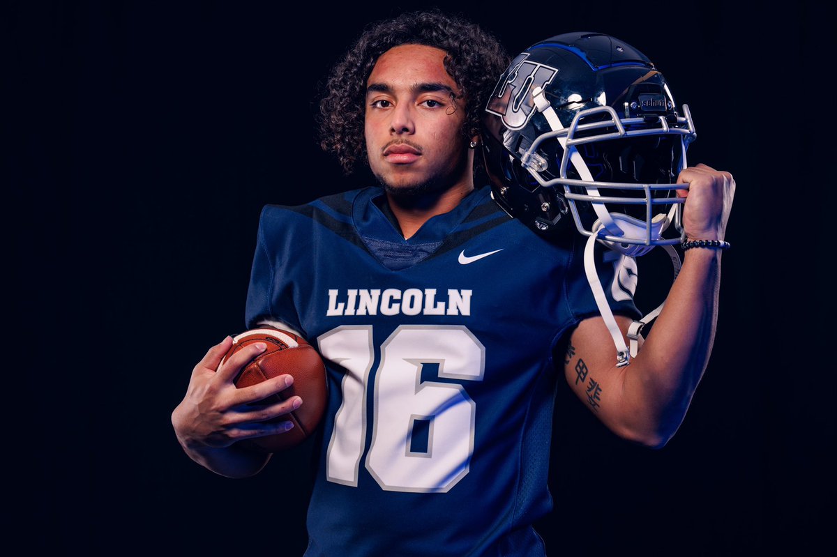 JaylenBroadus's tweet photo. Thank you @BlueTigerFB for the great visit. Thank you @CoachMalson for the invitation https://t.co/L5DLZwnNQ2