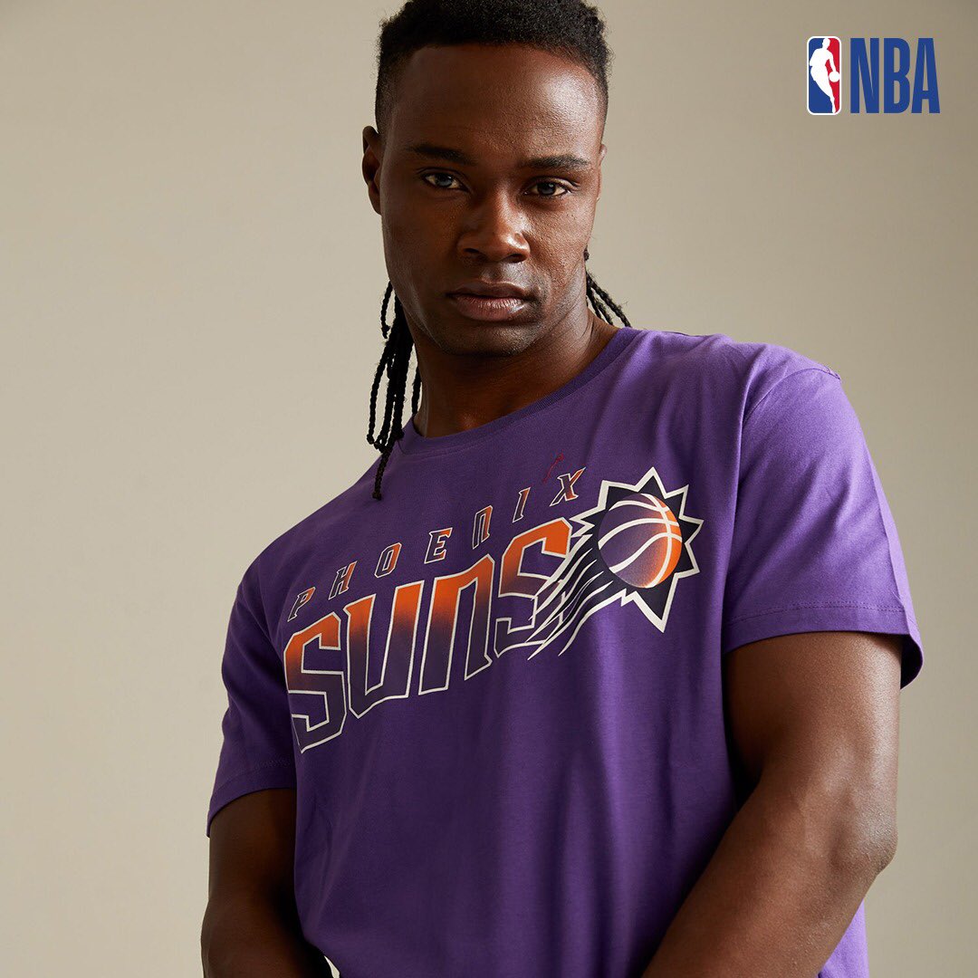 Spor ve sokak stilinde kendi tarzını öne çıkart! 🌟 NBA lisanslı, ön yüzü Phoenix Suns baskılı tişört #DeFactoFit ile dolabında yerini almaya hazır! 😎 #Lisanslı #Tişört #NBA

Tişört:🔎W6383