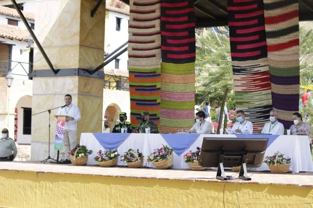 Corpomojana's tweet photo. #AEstaHora⏰inicia #ReconectaColombia el evento conmemorativo del Día Mundial de la Educación Ambiental que busca reconocer y potenciar las iniciativas que se adelantan en el país, relacionadas con la protección y conservación de la biodiversidad.
#ElAmbienteNosUne🤝 https://t.co/OHmWTK84ZS