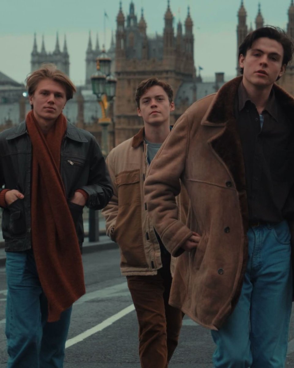 HollywoodRecs's tweet photo. What are your fave @NewHopeClub fan accounts? 👀 https://t.co/MX8eaooXQa