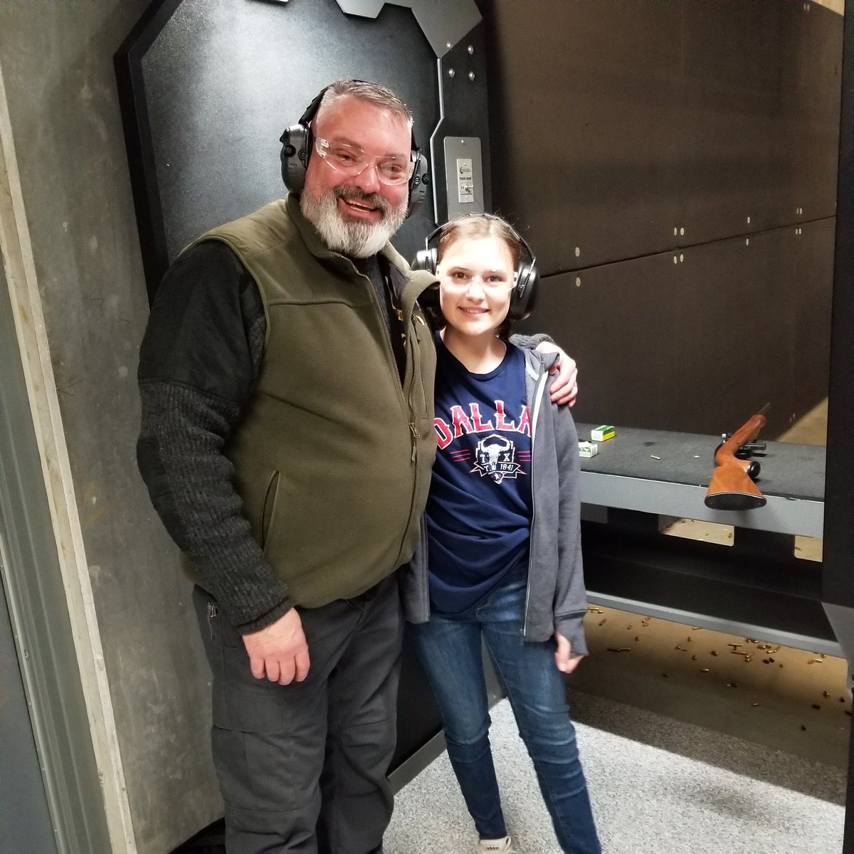 No one was beaming quite as much as Mike this weekend when his daughter took her first shot. Moments you will never forget.
#girldad #marksman #marksmanfamily #firstshots