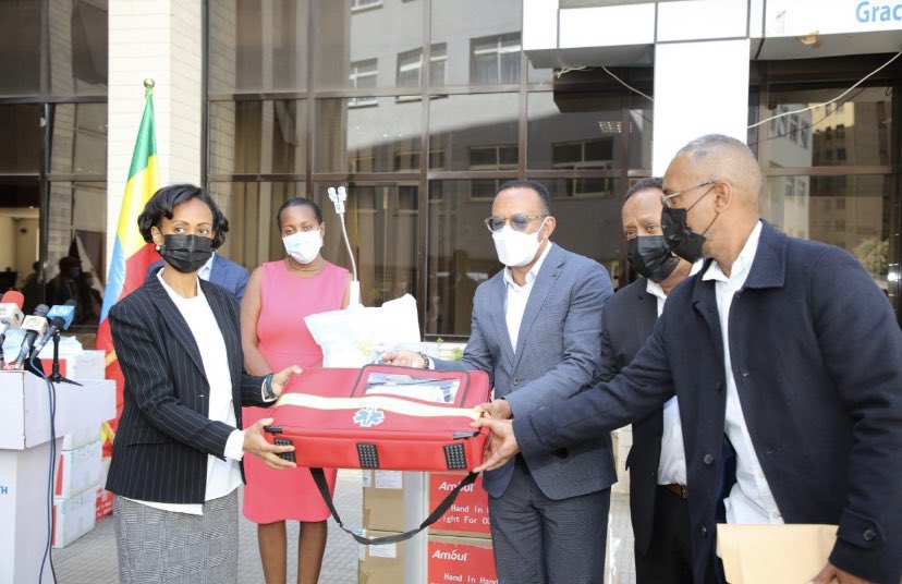 lia_tadesse's tweet photo. My heartfelt appreciation for the donation of 100 respiratory ventilators worth of USD 630,000 purchased by the Sante Group in collaboration with Adam Elson and Good for Life. 
1/3 https://t.co/l4wgFzrFP6
