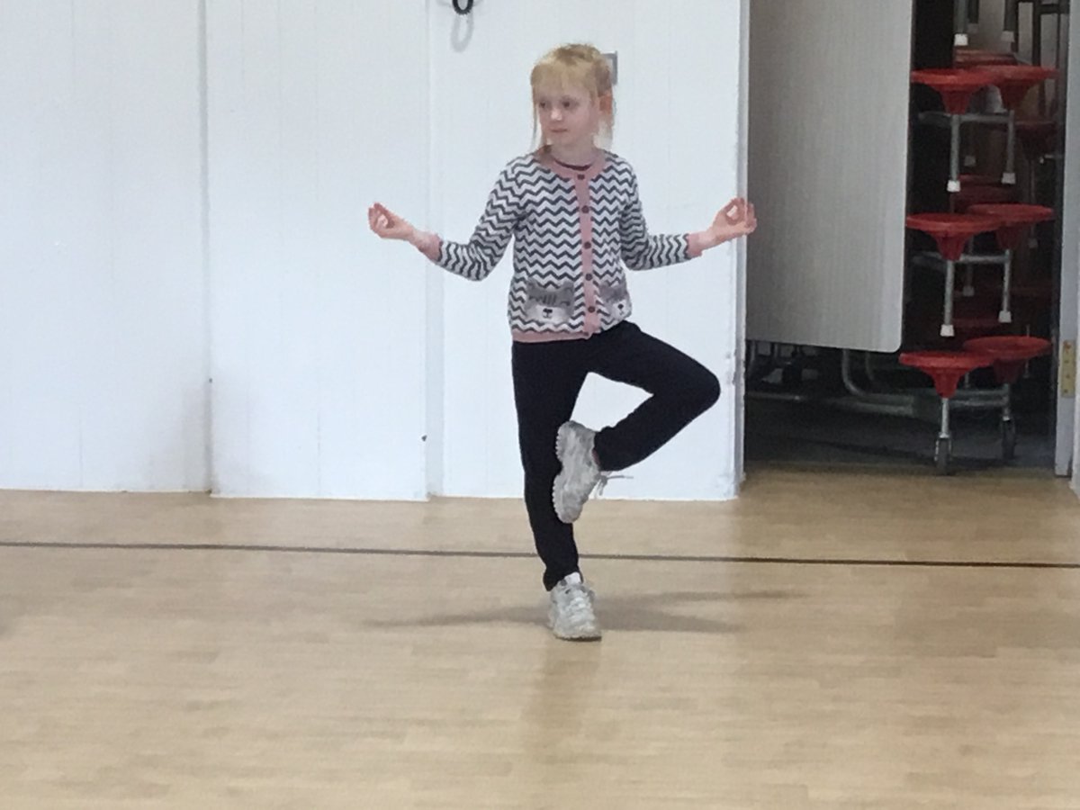 BalgreenPrimary's tweet photo. #primary3a also had to think of advice to give someone who was feeling angry, they came up with yoga, breathing, time out drawing and talking about how you feel. https://t.co/jI2Xs2ARoO