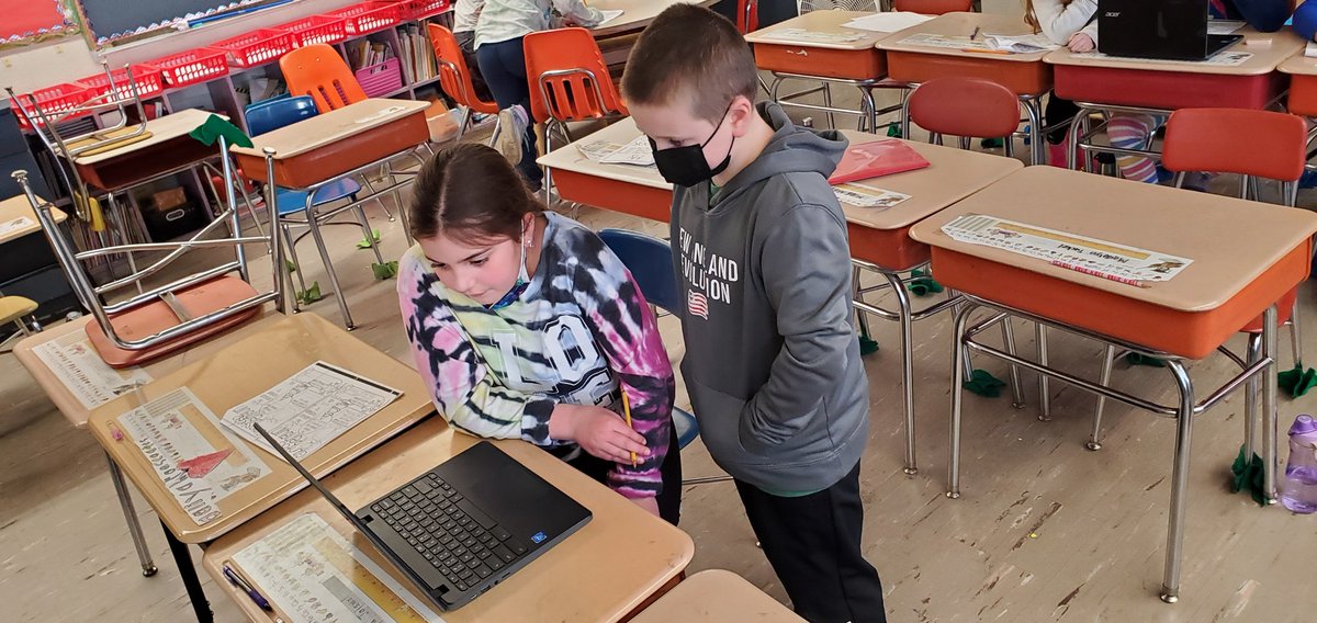 #awesomeAmvet Mrs Moulin's 2nd Grade class is busy researching Penguins in small groups using technology! So much fun to learn with friends!