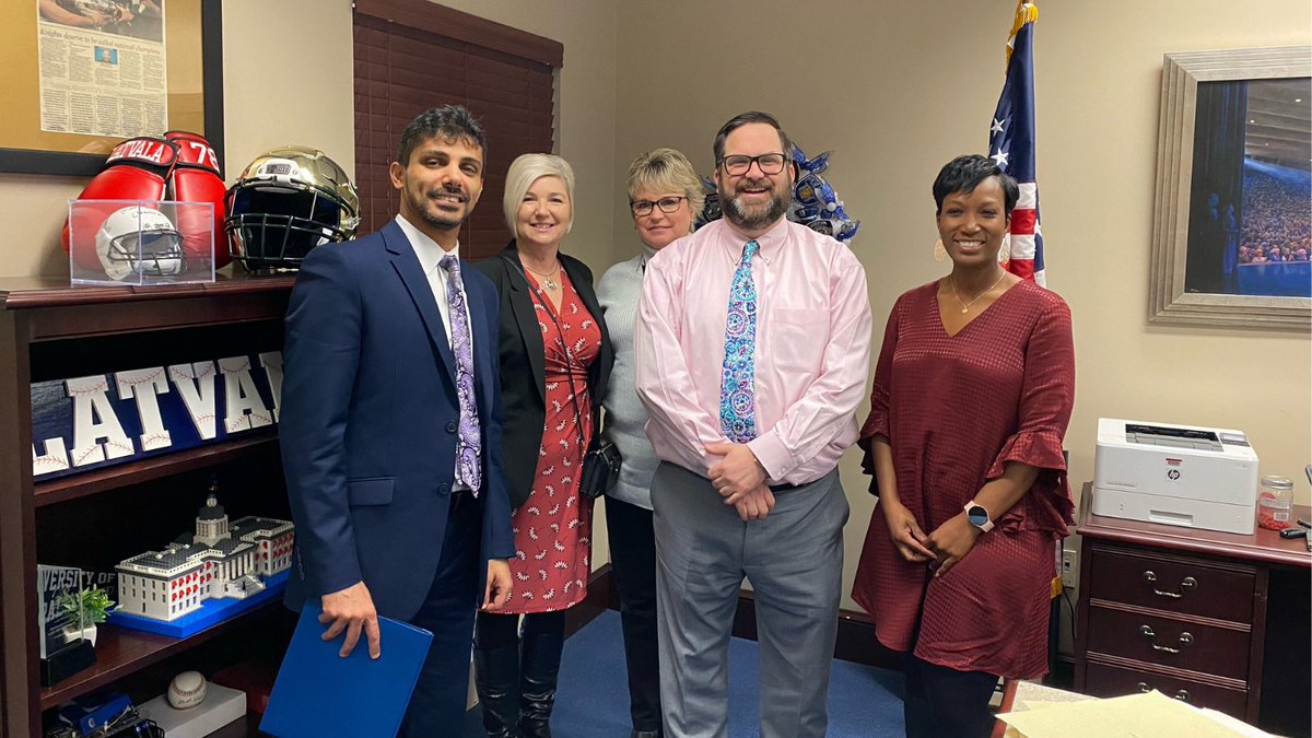 RSAConsulting's tweet photo. Happy National School Choice Week!📚

Charter School Leaders of Hillsborough County are at the Capitol to advocate for families and ensure they can choose the school that best fits their child's needs. https://t.co/fRZojAvX8Z