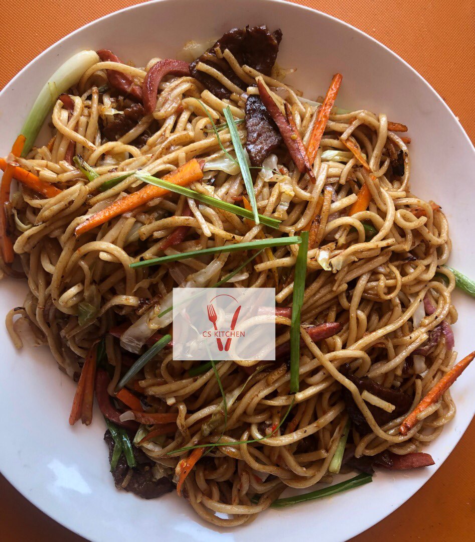 HardySalim's tweet photo. Introducing Fire Beef Noodles🌶 from @CsKitchengh
Locate us behind UENR getfund hostel. Pick up and delivery only
☎️ 0559695663
Shot by: Myself
Edited by: Myself
Prepared by: Myself
#beefnoodles #cskitchen https://t.co/danAmK5eJv