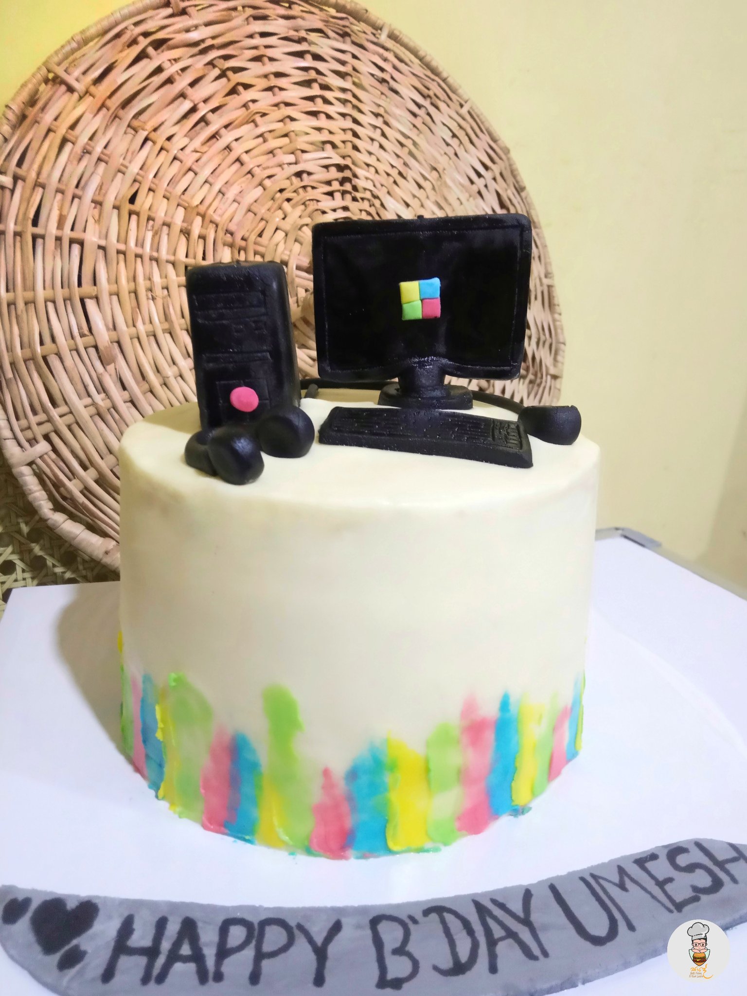 Birthday Cake Laptop Design 👦💻A Simple Cake Made For A Son Who