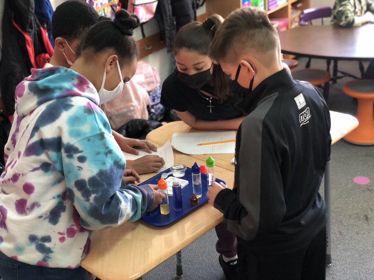 Ms V #5thgraderocks tweet media