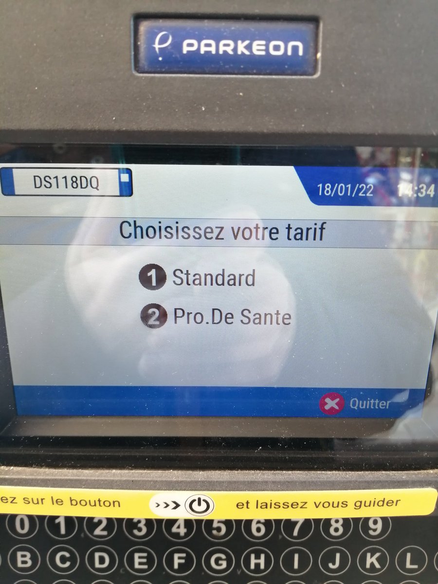 Cyril_Cousinie's tweet image. Se sont les mêmes horodateurs que chez nous, mais surprise, il y a une heure gratuite et un ticket pour les professionnels de la santé. C'est juste géré par des élus plus sympa qu'à #Slv06 : bienvenue à Juan-les-Pins.
@JosephSeguraSLV @MarcOrsatti @MassonBryan @MarcOrsatti