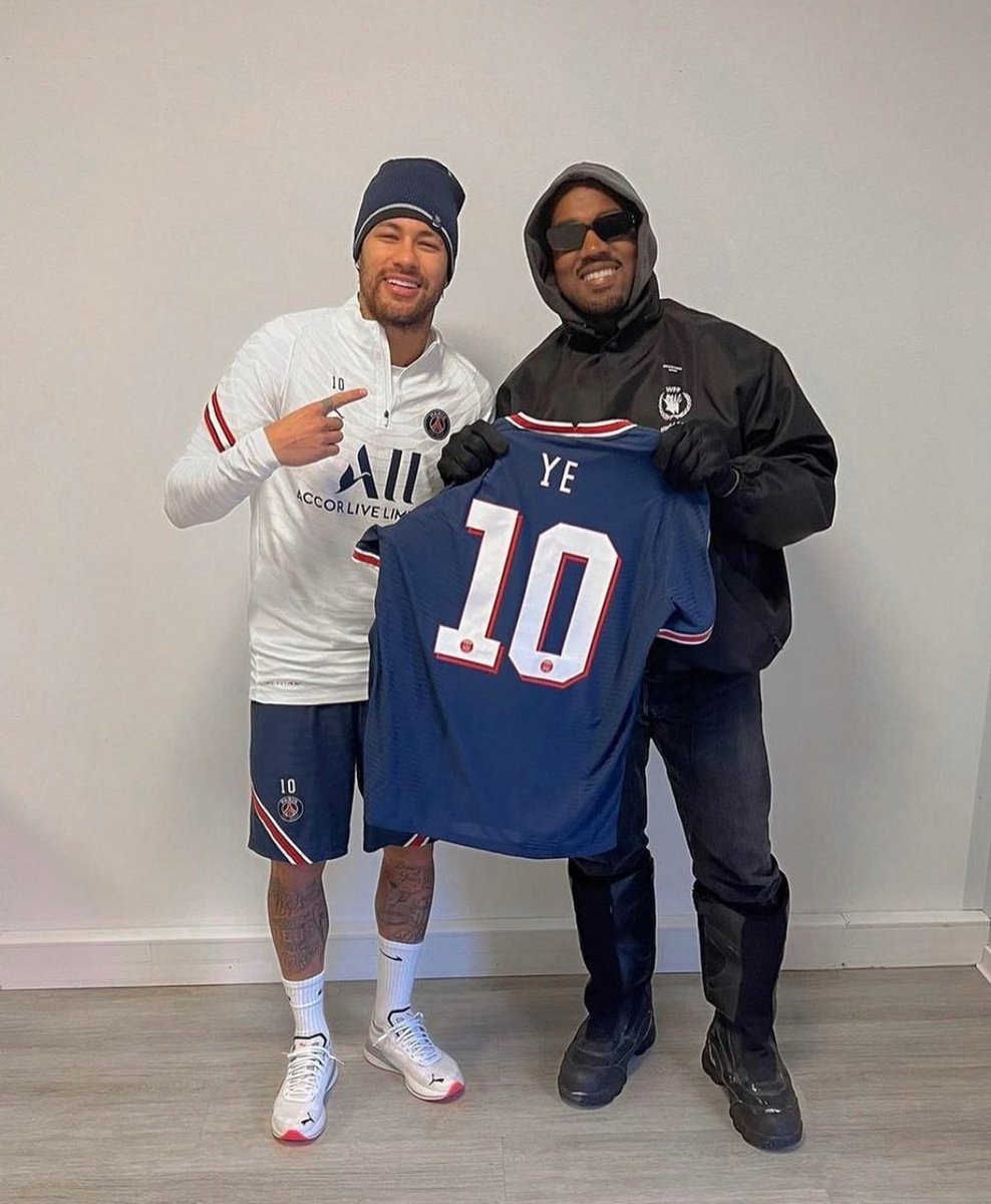 #KanyeWest with #Neymar 👀🔥