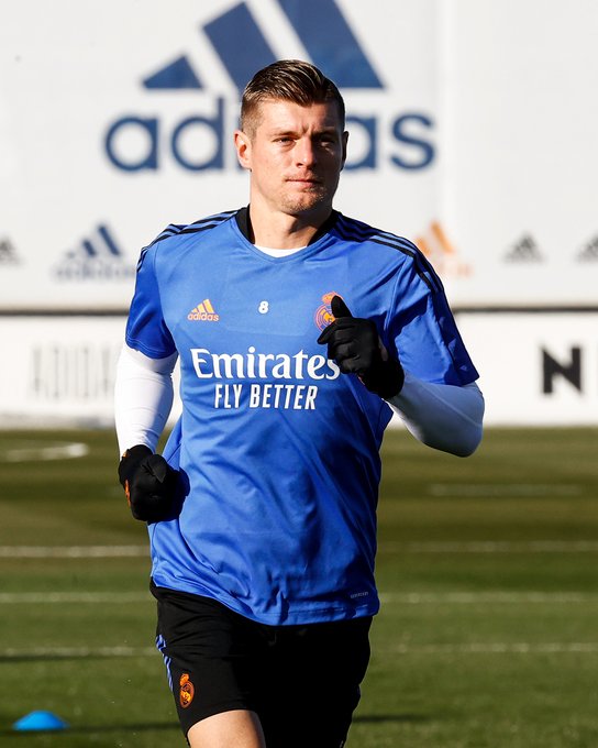 Kroos: We have to remember who is watching us on the pitch