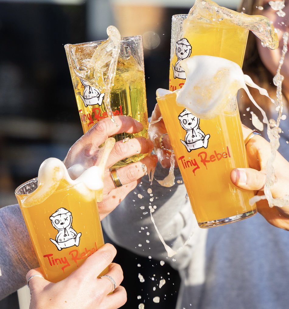 We heard Wednesday is the new Friday? Let’s get the pints in 🤩

P.s no booze was wasted during the making of this photo 🍻 

#tinyrebel #tinyrebelbrewco #tinyrebelbrewery #brewery #newport #wales #beer #craftbeer #beerlover #beerlife #beerstagram #beeroclock #wednesday #humpday