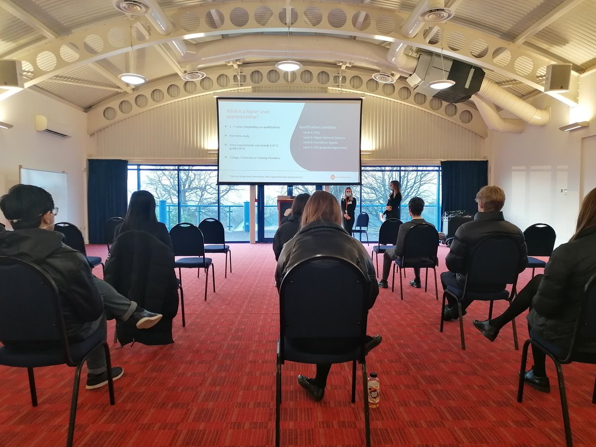 We were delighted to have Lauren and Lousie in from Cripps TW law firm to talk to our Y12 students today about Level 4 degree apprenticeships during this week's Project Horizon