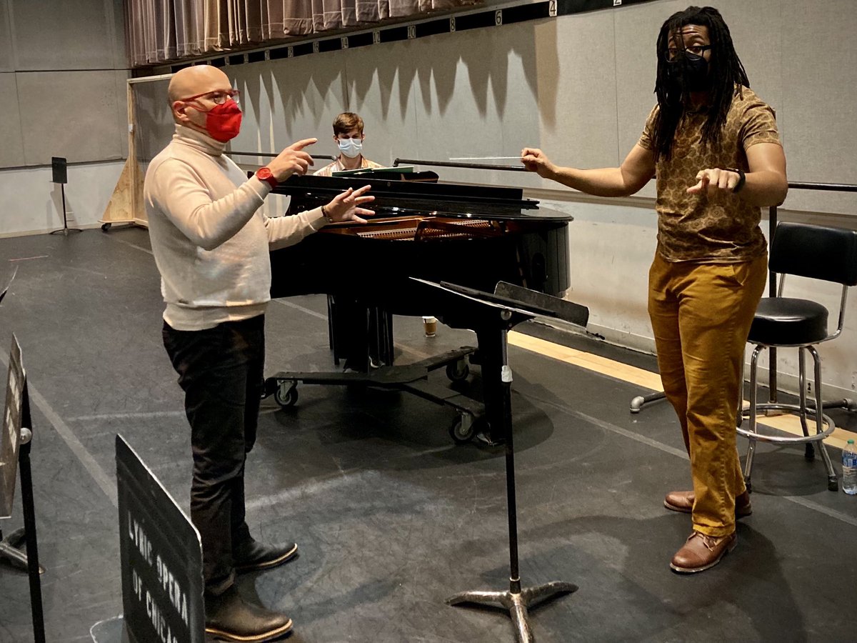 EnriqueMazzola's tweet photo. This week rehearsals with #DonaldLee and all the young artists of the #RyanOperaCenter for next week #RisingStars in Concert!
A lot of #Offenbach and π₯β‘οΈπ₯
@LyricOpera of #Chicago #mychicagolife #likechicago #onlinechicago #chicagohome #chicagolife #chicagolove #chicagocity https://t.co/QXca7EqCtk