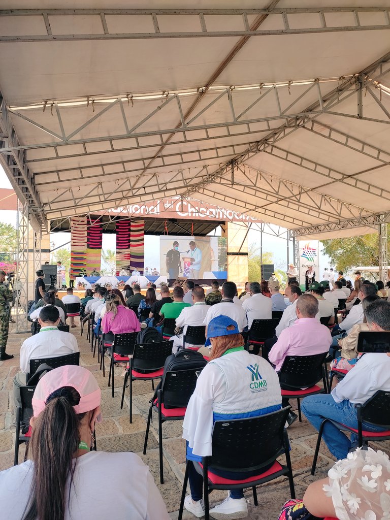 CARCDMB's tweet photo. ¡Bienvenidos a #Santander!
Iniciamos el acto principal #ReconectaColombia, desde @panachioficial, donde se firmará la Comisión Nacional de Educación Ambiental con las 33 Corporaciones Regionales del País🇨🇴.
Un pacto nacional para conservar la biodiversidad que nos rodea. https://t.co/gTVmUgC8a2