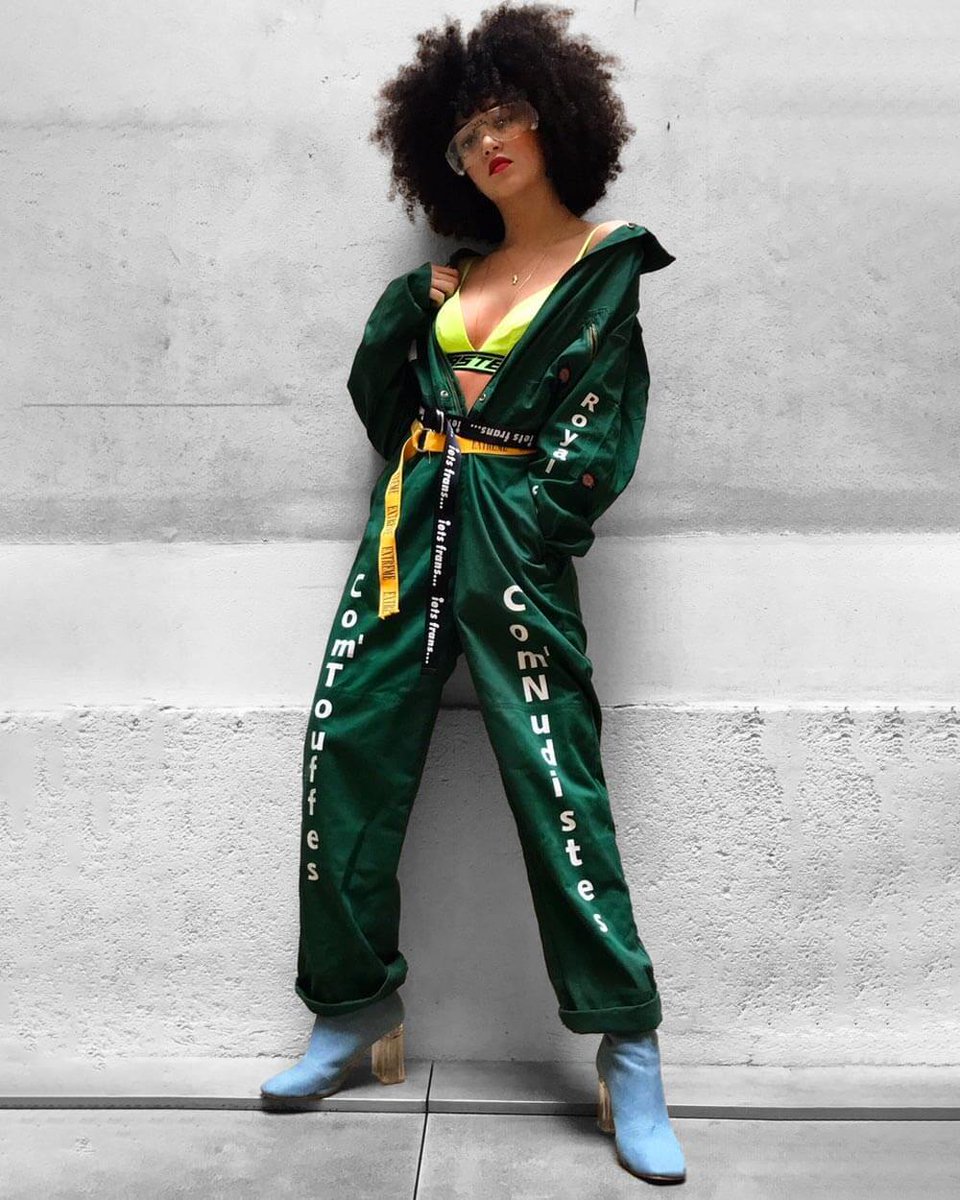 thevouofficial's tweet photo. 30 𝗖𝘂𝗿𝗿𝗲𝗻𝘁 𝗙𝗮𝘀𝗵𝗶𝗼𝗻 𝗧𝗿𝗲𝗻𝗱𝘀 of 2022 - The LATEST, BIGGEST, HOTTEST Right NOW 😍 👗 👘 
.
https://t.co/ro66GjQwn1
.
#TheVOU #VOU #FashionMagazine #BeautyMagazine #Fashion #Beauty #FashionTrends #LatestTrends #CurrentTrends #HottestTrends #NewTrends #FashionTrends https://t.co/da6xTXtfZp