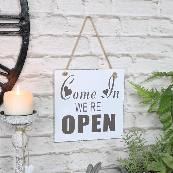 DiamondInt's tweet photo. Due to the lifting of the restrictions on Thursday 27th January 2022, we no longer require you to book an appointment prior to visiting....so feel free to pop into our showroom. For safety, staff will continue with our regular covid testing.
#Warwick #kitchendesign #kitchen https://t.co/Dn84c9Zjuq