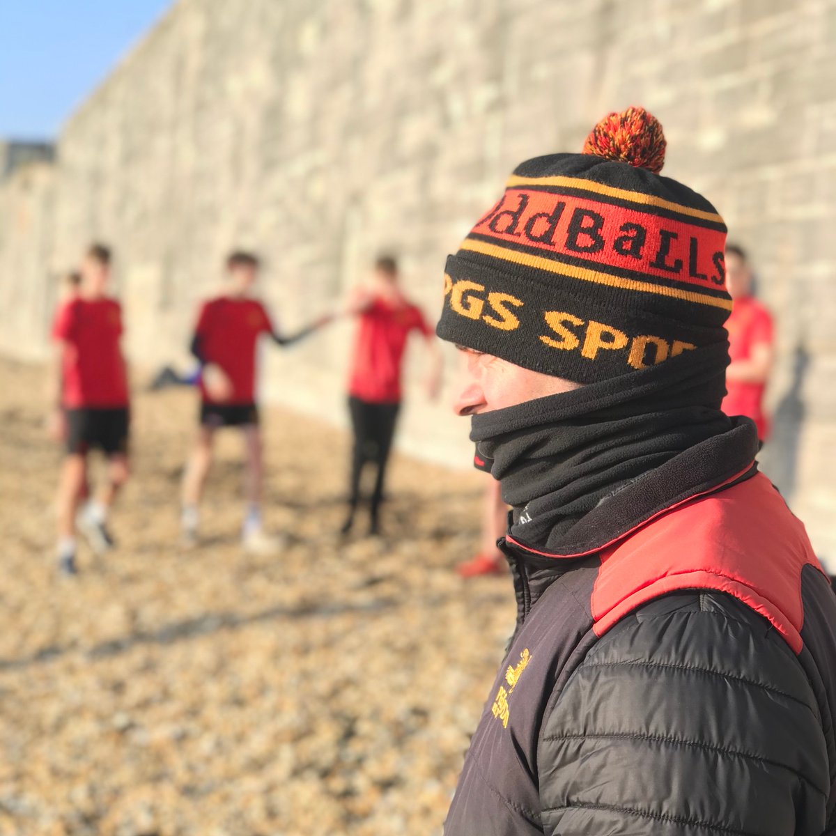 PGS1732's tweet photo. #PGSSixthForm hockey training making the most of the beach and a sunny (but cold!) afternoon.
#PGSSport https://t.co/1ai82qJuM0