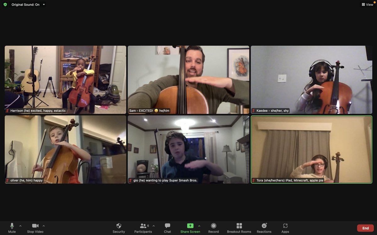 SamsCelloStudio's tweet photo. Singing solfege in studio class. https://t.co/5LNLjjjlI3