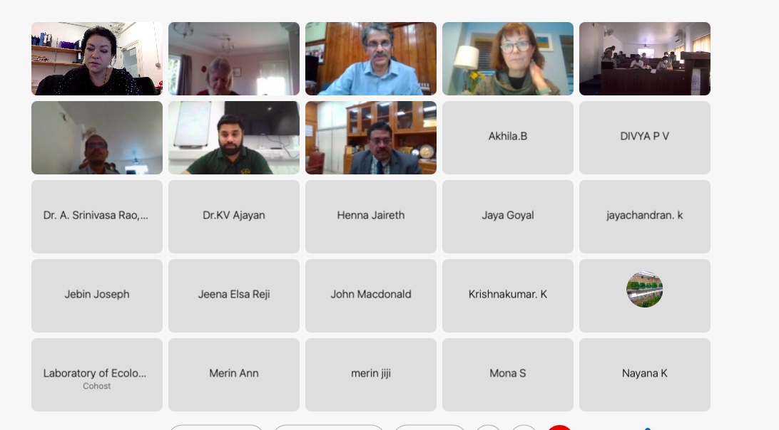 During the UK-India workshop, the practical session from @swanscience  was organised by <a href="/AllaSilkina1/">Alla Silkina</a>. The short video shows the algal cultivation facilities were demonstrated with help of <a href="/FleurianeMLF/">Fleuriane Fernandes</a>. The video is available now: 

youtu.be/KkJsDlTZdTM