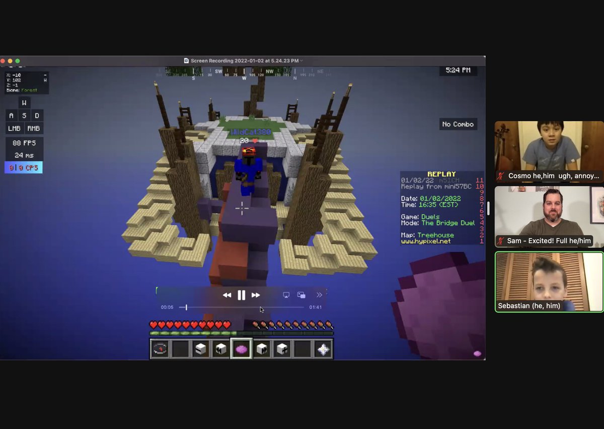 SamsCelloStudio's tweet image. Staying behind after cello studio class so you can show your friend a video of you playing Minecraft. 

#cello #studioclass #cellofriend #minecraft