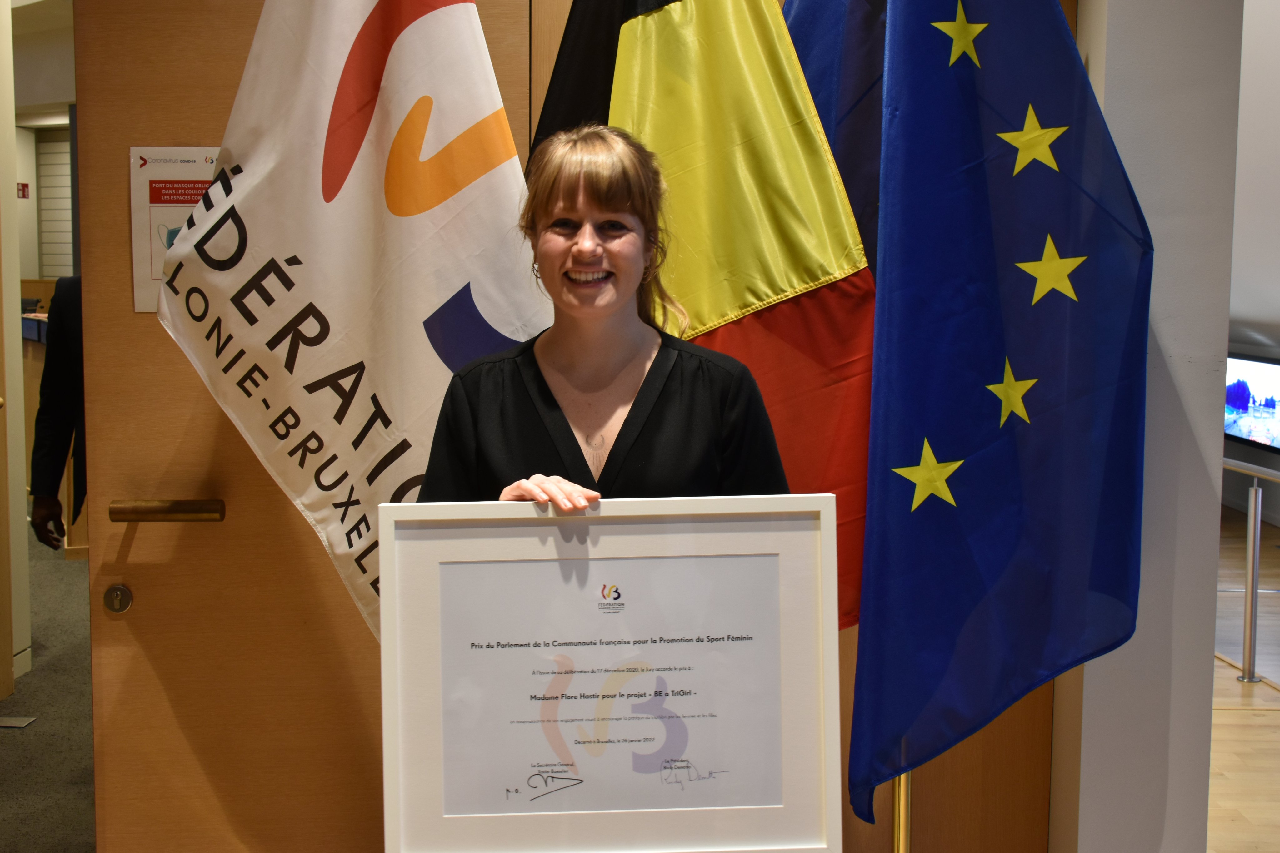 Flore Hastir, lauréate du prix pour la promotion du Sport féminin 2022 du Parlement de la Fédération Wallonie-Bruxelles