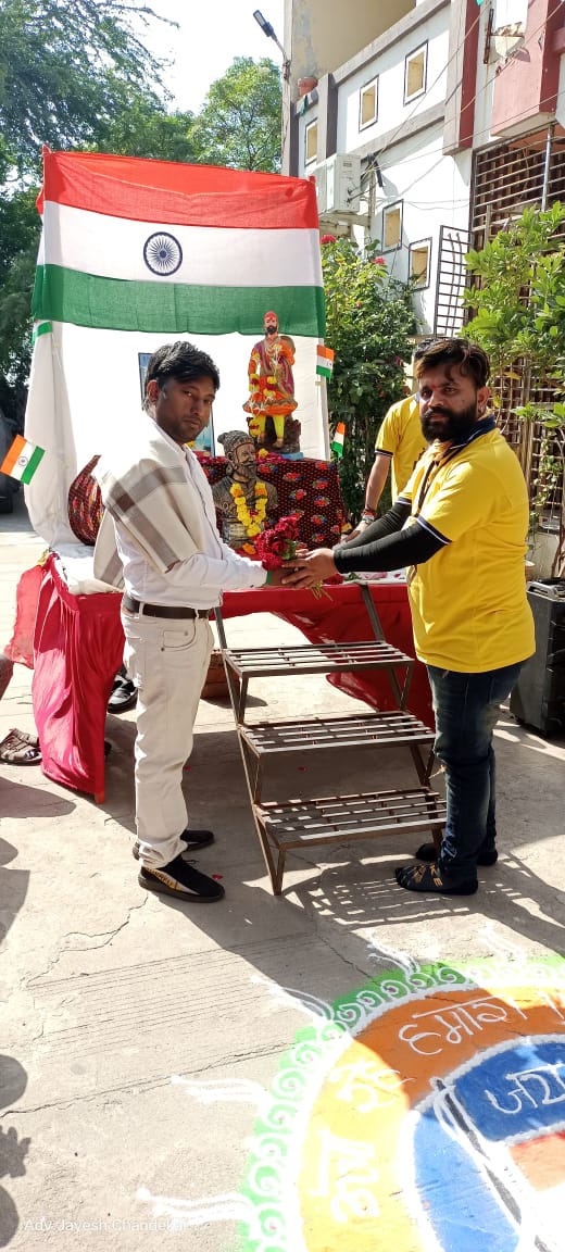 JaiFood's tweet photo. Republic day IN GUJRAT BY JAI HIND FOOD BANK TEAM SURAT ...
SERVING FOOD TO NEEDY....
representative of adv. JAYESH BHAI CHANDEKAR
SHARE FOR CARE...
@SatishTamshetti 
@DDNewsGujarati 
@CMOGuj @ https://t.co/ySWjDNrP2x