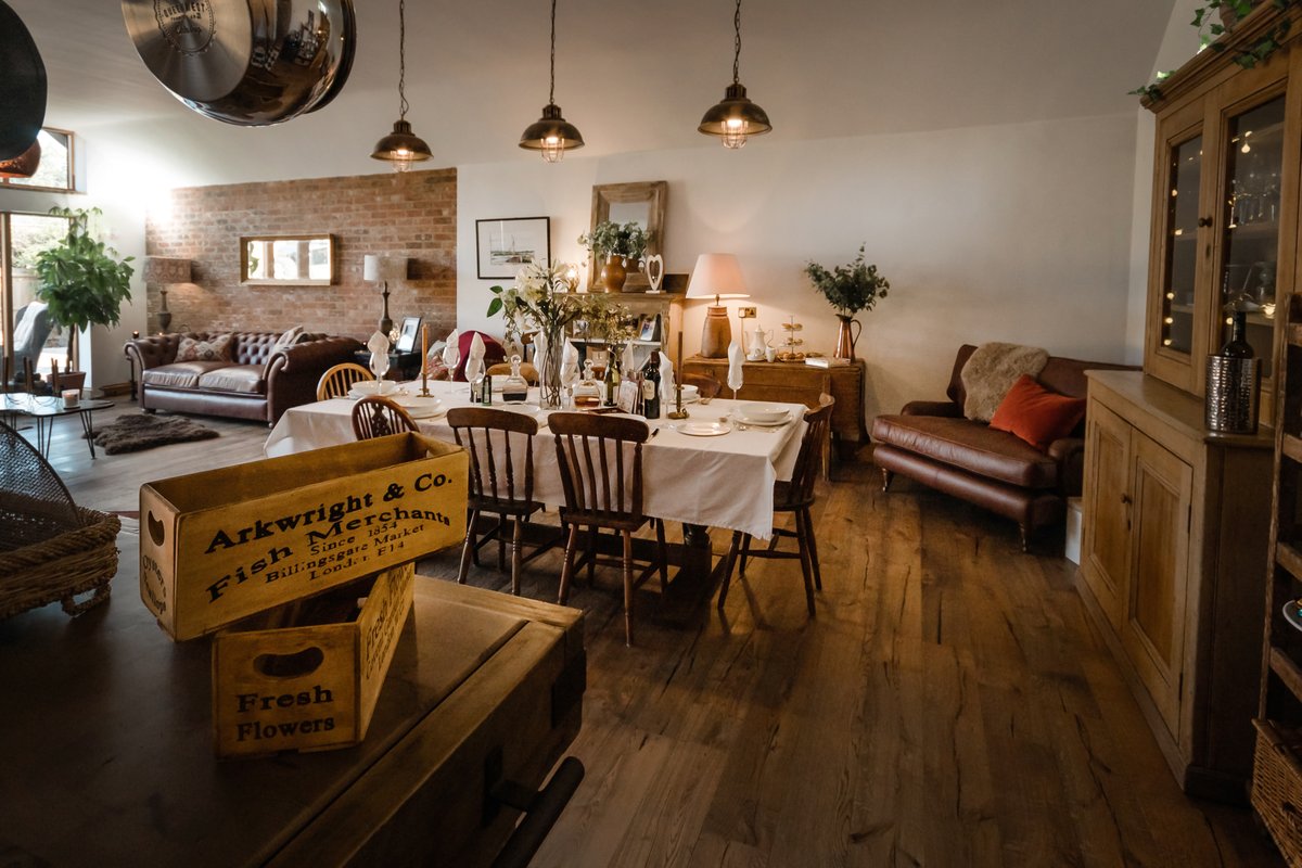 Looking for your next photoshoot location?

The Annex is the perfect place to bring your next project to life! Email bookings@relmvenues.com to speak to a member of our team.

#Photoshoot #Suffolk #Location #VenueHire #BackDrop #MagicalMoments