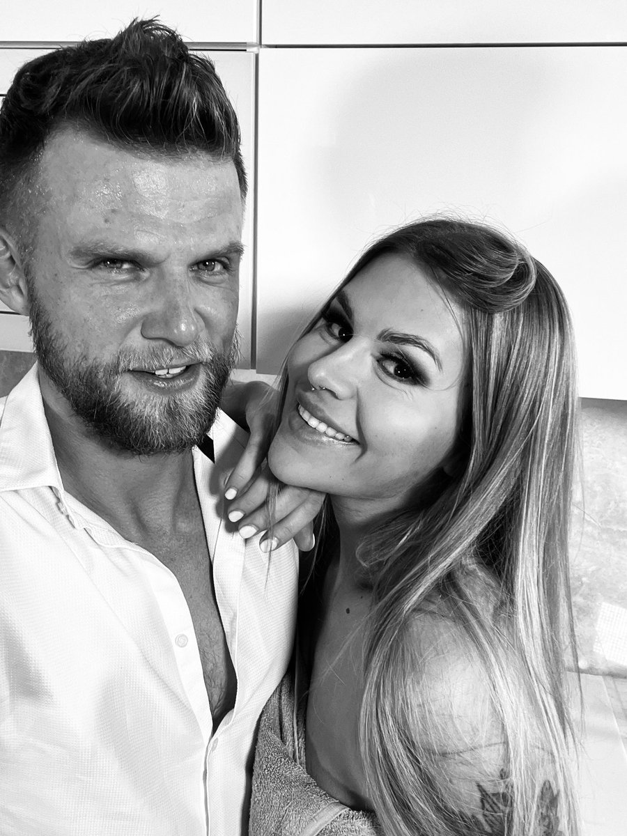 very-nice-shooting-with-zlatashine-https-t-co-z9egbc1mwy-vince