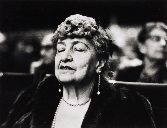KSOMusic's tweet photo. The KSO plays the Adagietto of Gustav Mahler’s 5th Symphony  —  a musical love letter (for strings and harp)— which Mahler sent to his then future wife this Saturday Jan 29.  Tix available at https://t.co/vgWqsC7jGX (Photo of Alma at Carnegie Hall) https://t.co/twOOc6L02p